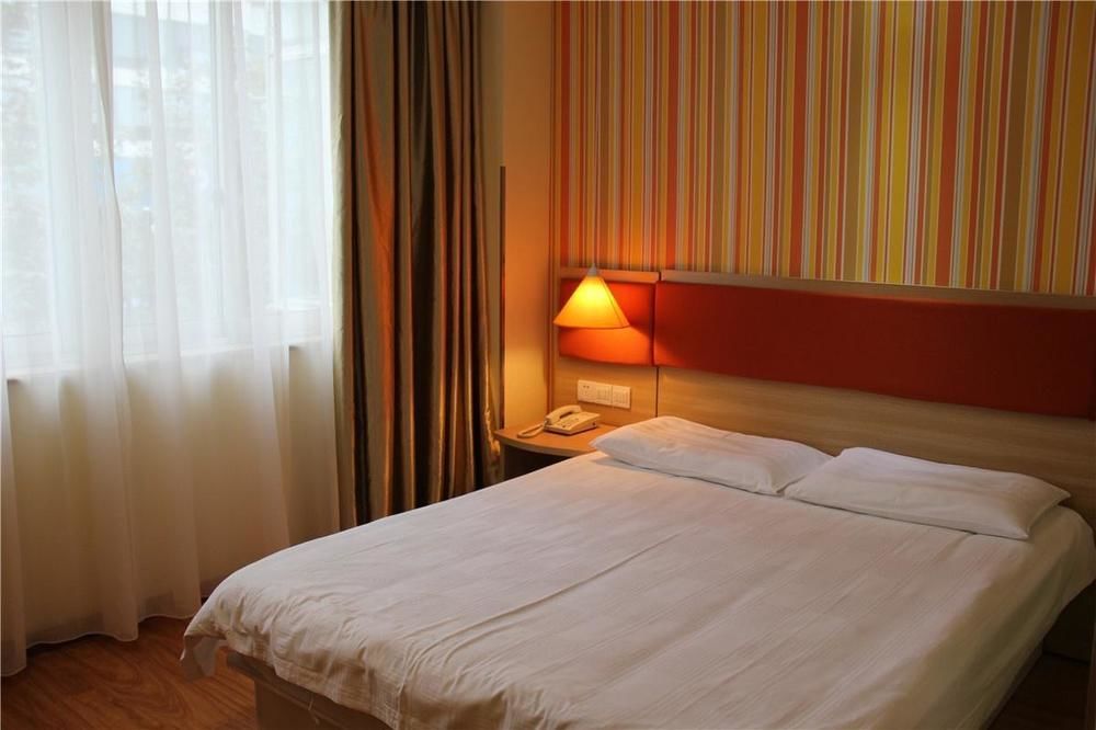 Home Inn Chengdu Kuanzhai Alley New City Square Eksteriør billede