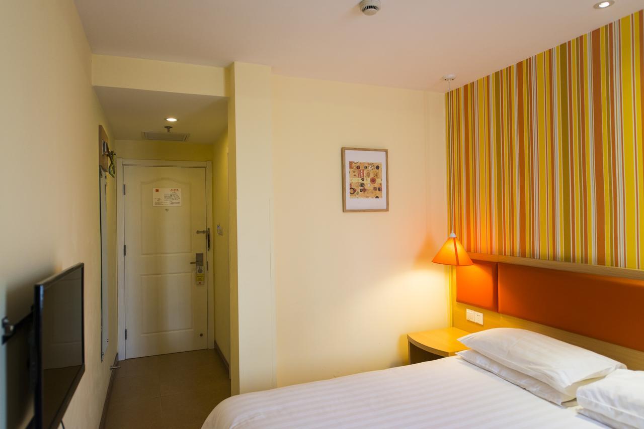 Home Inn Chengdu Kuanzhai Alley New City Square Eksteriør billede